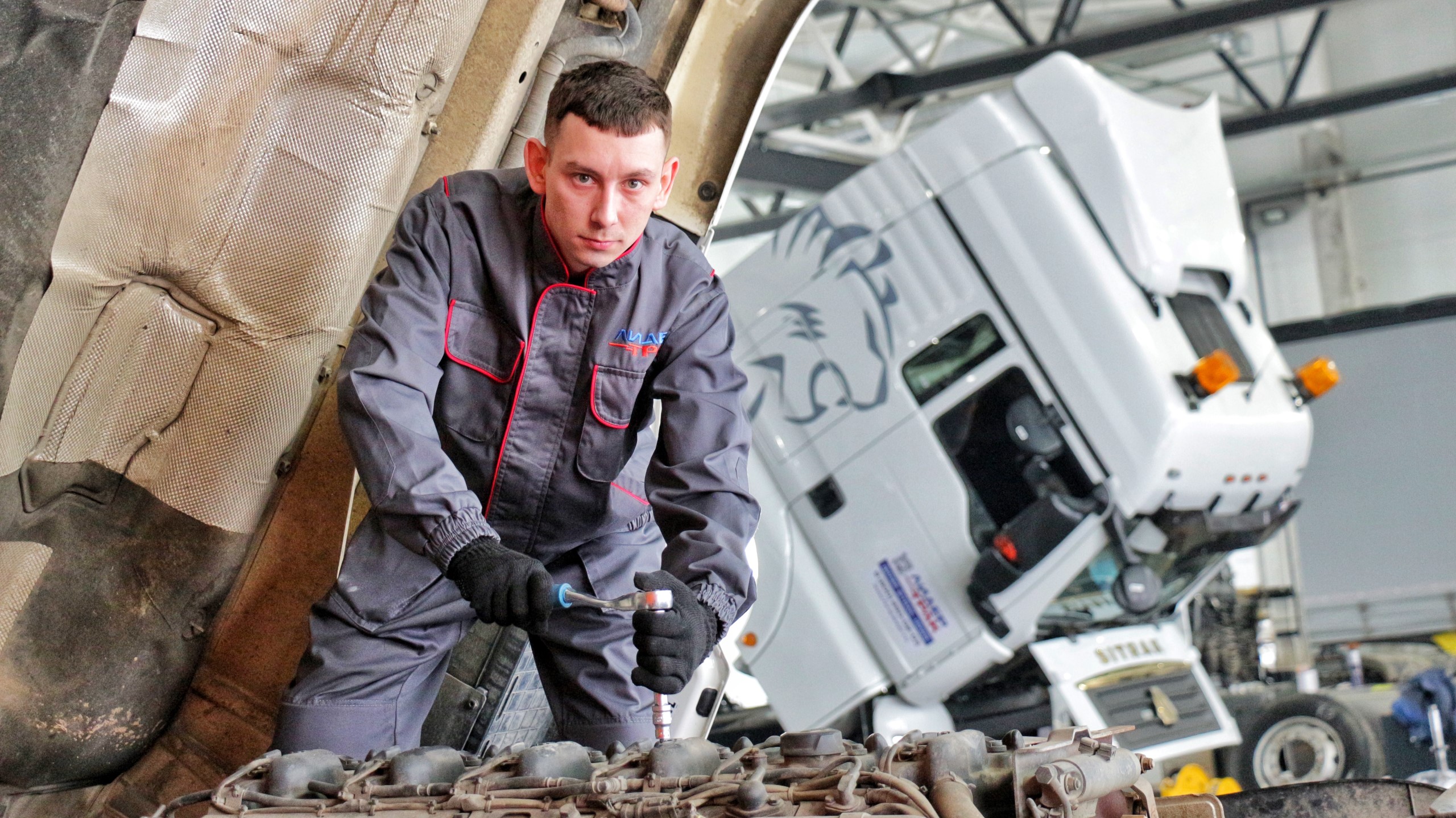 IMG_автослесарь слесарь по рем.груз авто_0085